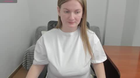 Mila online show from 4, 2, 2026