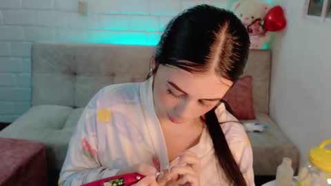 Snapshot of sweet_miaa24 chatting on 12, 10, 2025 Sweet Mia online show from 12, 10, 2025