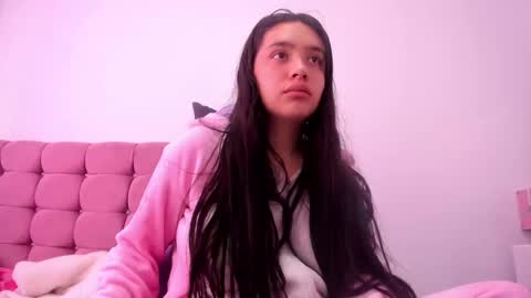 Snapshot of sweet_miiaa chatting on 12, 2, 2025 Mia Johns online show from 12, 2, 2025