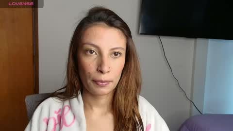 sweet_moon_v_ online show from 1, 5, 2026