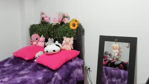 Nhaomy online show from 6, 2, 2026