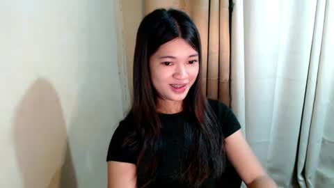 sweet_nylia online show from 23, 7, 2026