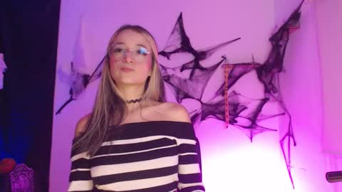 Snapshot of sweet_penny_ chatting on 30, 10, 2025 Penny online show from 30, 10, 2025