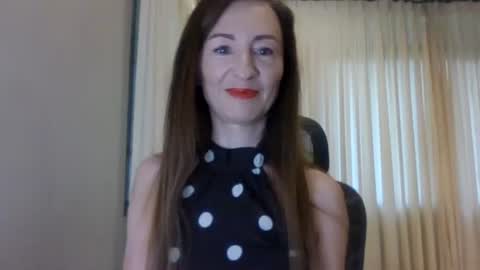 sweet_poeme online show from 15, 6, 2026