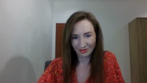 sweet_poeme online show from 6, 7, 2026