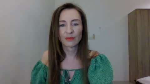 sweet_poeme online show from 8, 7, 2026