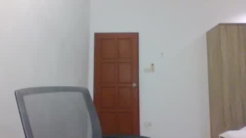 sweet_poeme online show from 28, 7, 2026