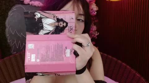 Snapshot of sweet_roxanee chatting on 29, 4, 2026 Roxanee online show from 29, 4, 2026