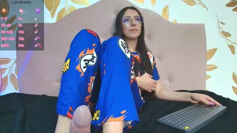 Sammy Lauren online show from 12, 2, 2025