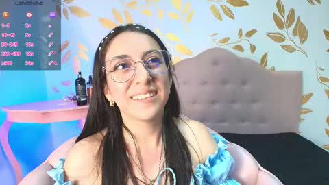 Sammy Lauren online show from 14, 2, 2025