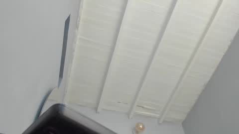 Snapshot of sweet_skiinny chatting on 6, 10, 2025 Adeline online show from 6, 10, 2025