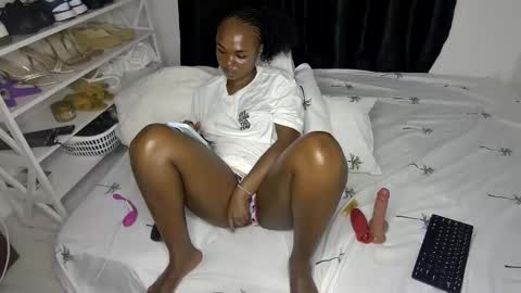 Nina online show from 8, 11, 2025