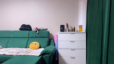 sweet_strawberr online show from 21, 10, 2025