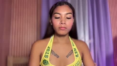 Snapshot of sweet_trishaxx chatting on 8, 5, 2026 Trisha online show from 8, 5, 2026