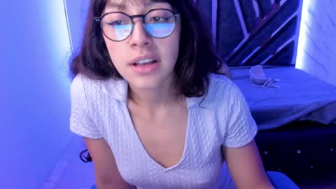 sweet_venus4 online show from 9, 1, 2025