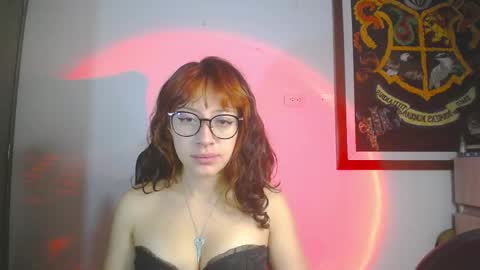 Snapshot of sweet_venus4 chatting on 6, 2, 2026 sweet_venus4 online show from 6, 2, 2026