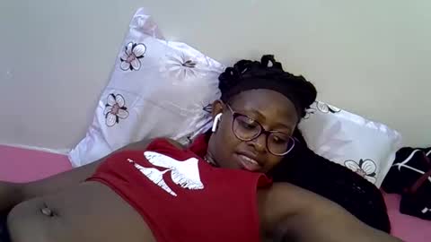 Snapshot of sweet_zarah chatting on 19, 4, 2026 sweet_zarah online show from 19, 4, 2026