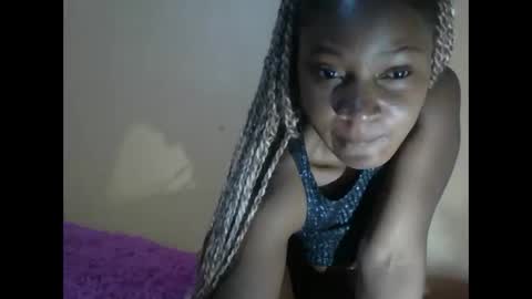 Snapshot of sweet_zella chatting on 24, 11, 2025 zellate online show from 24, 11, 2025
