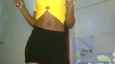 Snapshot of sweetass_02 chatting on 29, 9, 2025 bianca online show from 29, 9, 2025