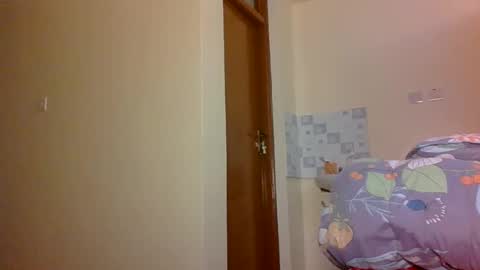 Snapshot of sweetass_02 chatting on 29, 10, 2025 bianca online show from 29, 10, 2025