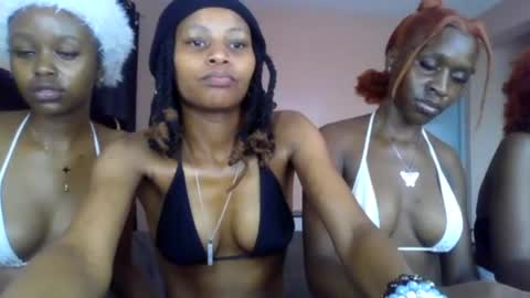 Snapshot of sweetbaby_30 chatting on 8, 7, 2026 Sweetbaby 30 online show from 8, 7, 2026