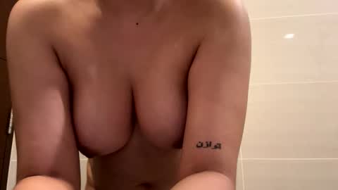 SweetBellaAsian online show from 20, 2, 2026