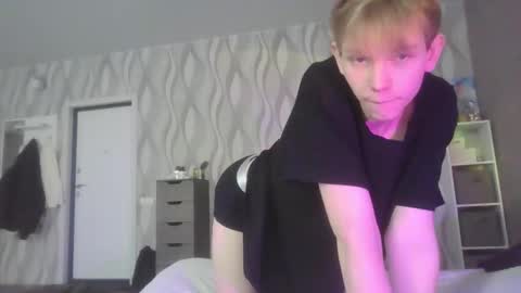 Snapshot of sweetboy7072007 chatting on 30, 11, 2025 SweetyBoy online show from 30, 11, 2025