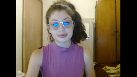 sweetcalm_ online show from 9, 4, 2026