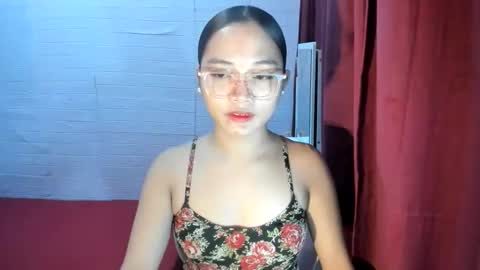 Snapshot of sweetcummer27 chatting on 9, 9, 2025 SOPHIA online show from 9, 9, 2025