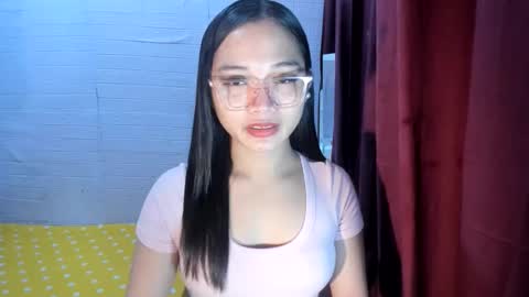 Snapshot of sweetcummer27 chatting on 28, 9, 2025 SOPHIA online show from 28, 9, 2025