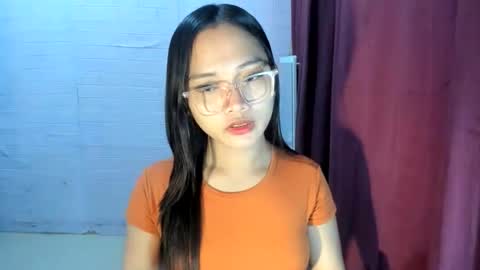 Snapshot of sweetcummer27 chatting on 15, 10, 2025 SOPHIA online show from 15, 10, 2025