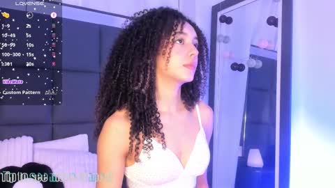 Snapshot of sweetcurly1 chatting on 19, 9, 2025 M I A online show from 19, 9, 2025