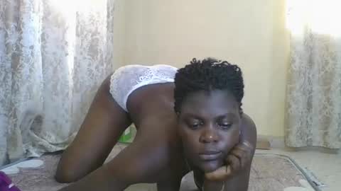 Snapshot of sweetdarkskin chatting on 19, 5, 2026 CLARIS online show from 19, 5, 2026
