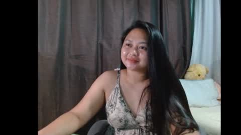 Snapshot of sweetdemurelady chatting on 7, 5, 2026 Lynn online show from 7, 5, 2026