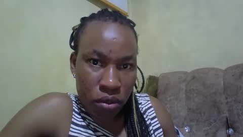 sweetdiva2012 online show from 6, 12, 2024