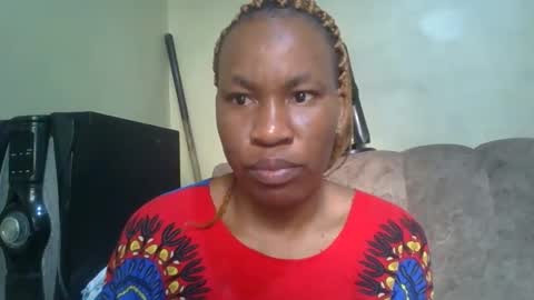 sweetdiva2012 online show from 28, 9, 2025