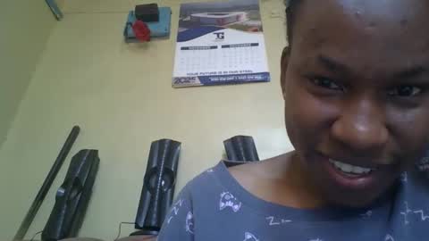 sweetdiva2012 online show from 5, 11, 2025