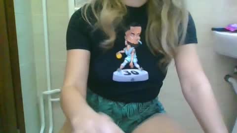Snapshot of sweetdyzy chatting on 16, 2, 2025 Sweet Dyzy online show from 16, 2, 2025