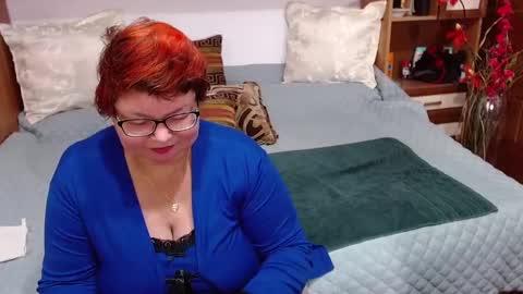 sweetestmilf4you online show from 7, 1, 2025