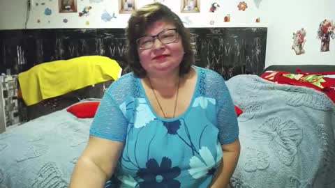 sweetestmilf4you online show from 4, 2, 2026