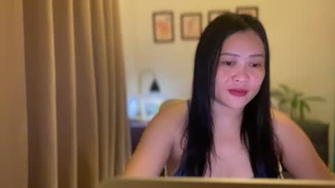 Snapshot of sweetestsmile_ chatting on 4, 7, 2026 Khaye online show from 4, 7, 2026