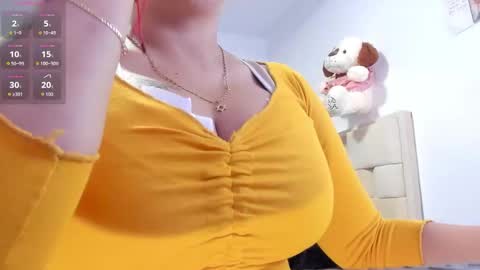 Snapshot of sweetfabianaxl chatting on 9, 10, 2025 Fabiana online show from 9, 10, 2025