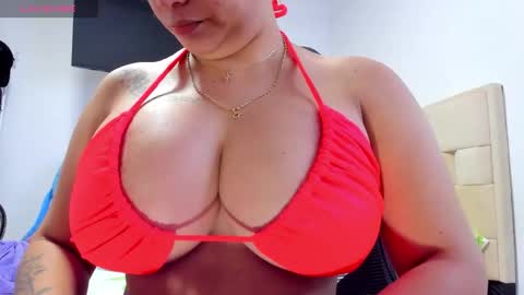 Snapshot of sweetfabianaxl chatting on 26, 11, 2025 Fabiana online show from 26, 11, 2025