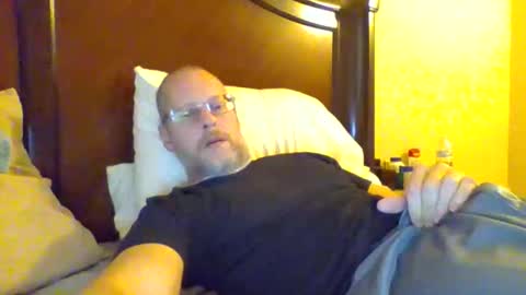 sweetg233 online show from 11, 11, 2025