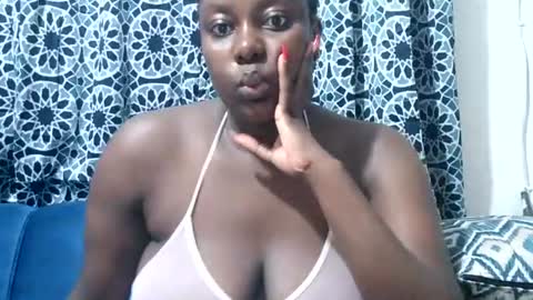Snapshot of sweetgal11 chatting on 29, 6, 2026 sweetgal11 online show from 29, 6, 2026