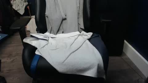 Snapshot of sweetgesus chatting on 12, 11, 2025 sweetgesus online show from 12, 11, 2025