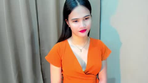 Snapshot of sweetgirl_latina143 chatting on 12, 9, 2025 sweetgirl_latina143 online show from 12, 9, 2025