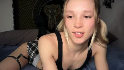 Snapshot of sweetgracee chatting on 16, 1, 2025 sweetgracee online show from 16, 1, 2025