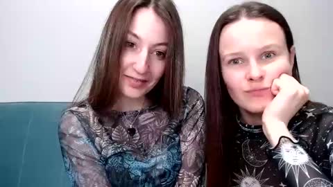 Snapshot of sweetheart_77 chatting on 24, 1, 2025 Emma online show from 24, 1, 2025