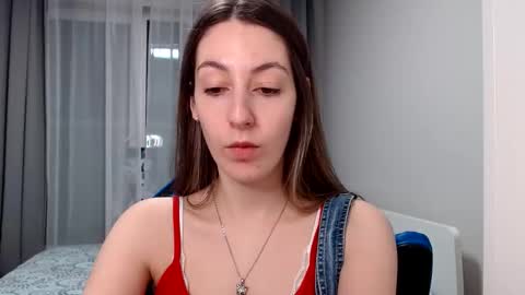 Snapshot of sweetheart_77 chatting on 3, 2, 2025 Emma online show from 3, 2, 2025